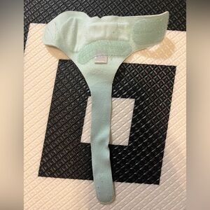 Owlet Smart Sock Discontinued Green size 2